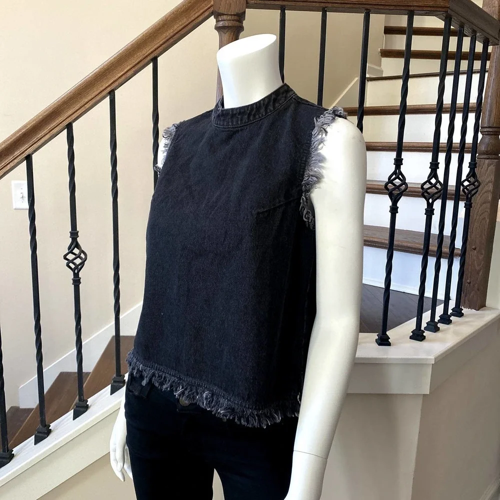 🎯FINAL SALE🎯 GAP 1969 Mock Neck Crop Top in Washed Black - N0420-5 - Picture 2 of 9